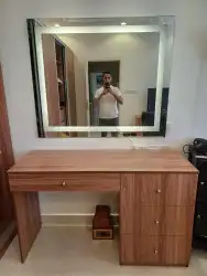 تفصيل خزائن ودواليب حديثه وغرف ملابس ديكورات وشاشات عرض وت 9