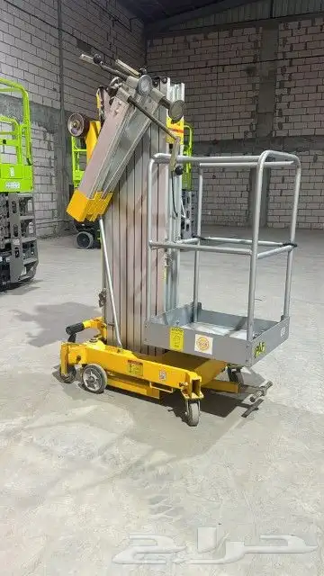 رافعات عمال للإيجار اليومي والشهري 3