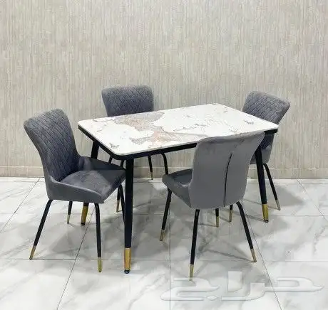طاولات طعام مع كراسي 16