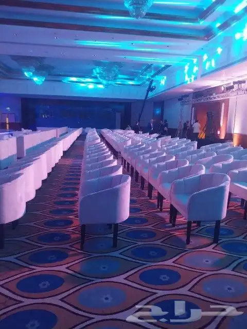 كرسي ملكي كنب للايجار للفعاليات والمؤتمرات 8