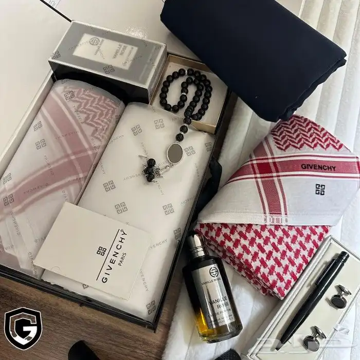طقم ماركة جفنشي رجالي _اشماغه رجالي جفنشي 7