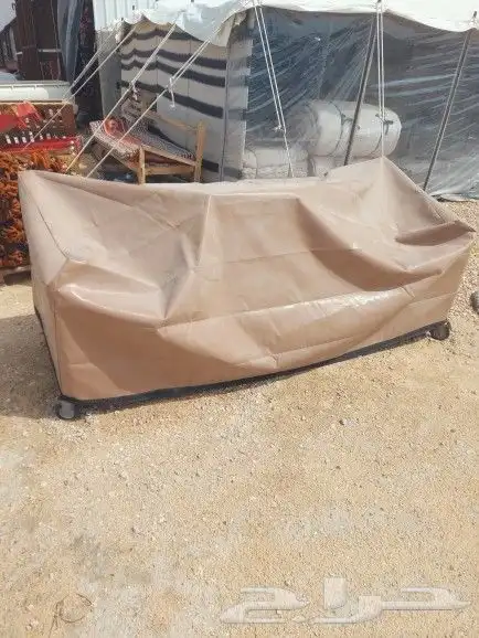 طاولات وكراسي 6