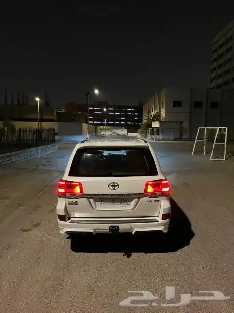 تعديل خارجية جيب لاندكروزر 2021 8