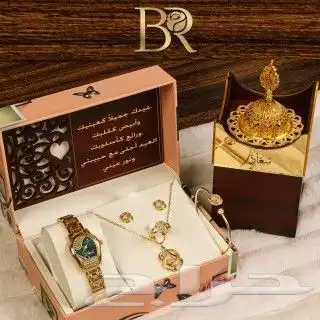 هدايا نسائيه فخمه اطقم شناط ماركه 5