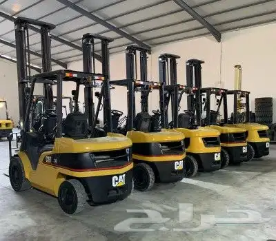 رافعات شوكيه وكرينات جميع الاحجام إيجار شهري أسبوعي يومي 4