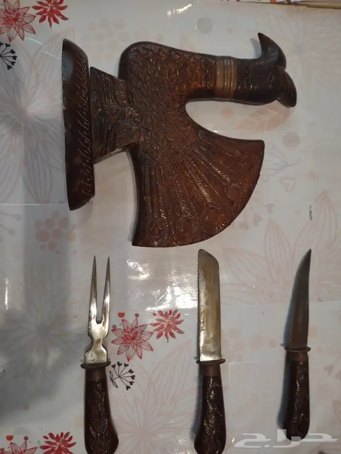 قطع خشبية انتيك 1