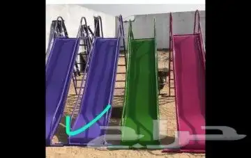 It is likely that there is an Angela Hadid plastic circle wi 10