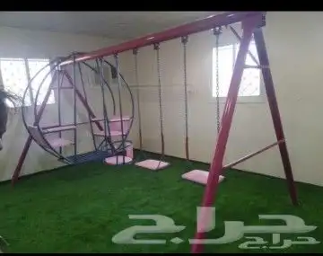 It is likely that there is an Angela Hadid plastic circle wi 12