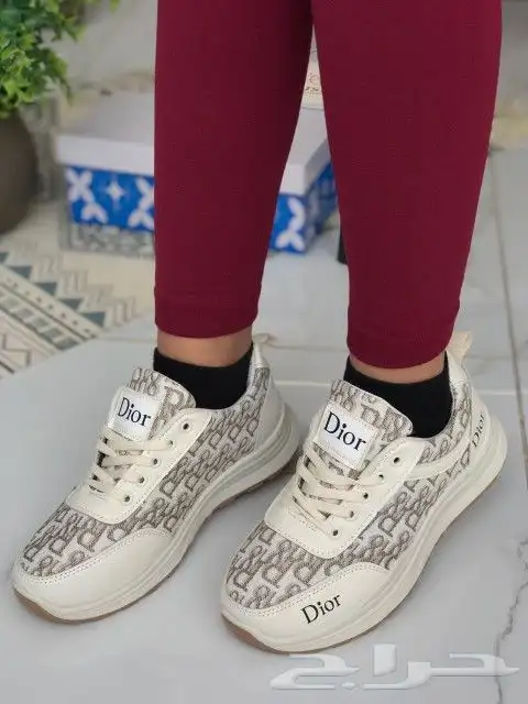 هداياء شوزات نسائي جميع الماركات 17