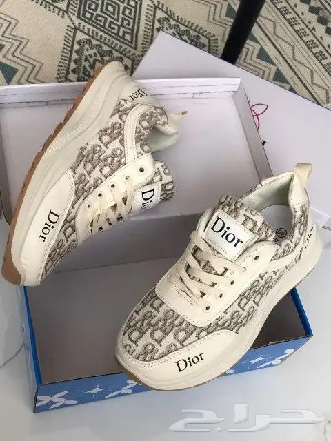 هداياء شوزات نسائي جميع الماركات 25