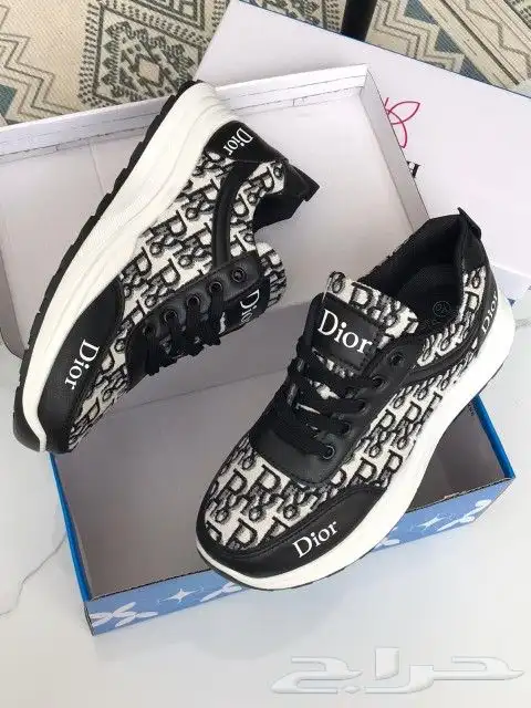 هداياء شوزات نسائي جميع الماركات 22