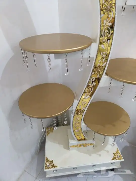 عربية ملكة ابيض وذهبي البيع سمح باذن الله 2