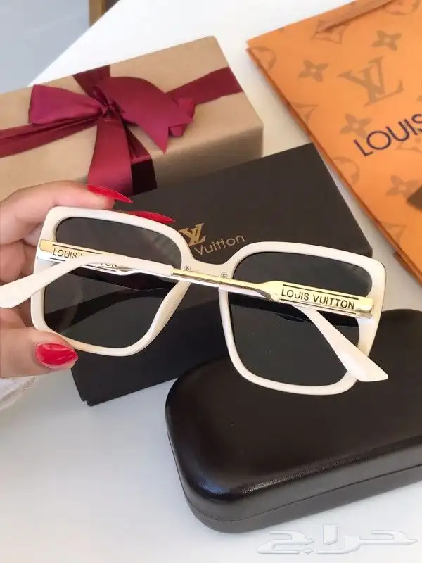 هداياء شوزات نسائي جميع الماركات 48