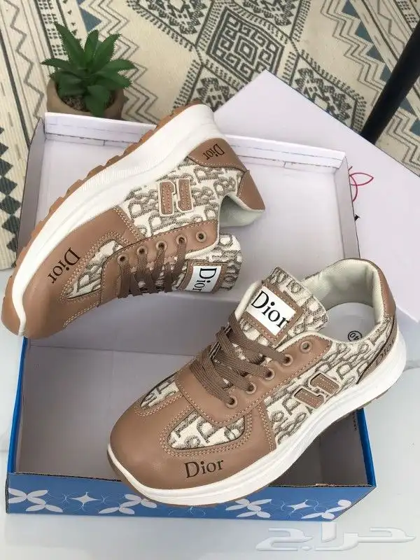 هداياء شوزات نسائي جميع الماركات 2