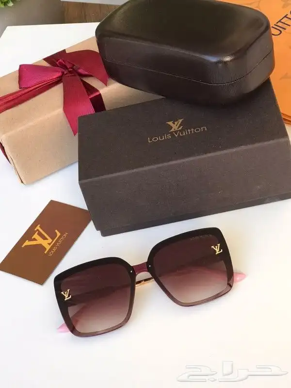 هداياء شوزات نسائي جميع الماركات 40