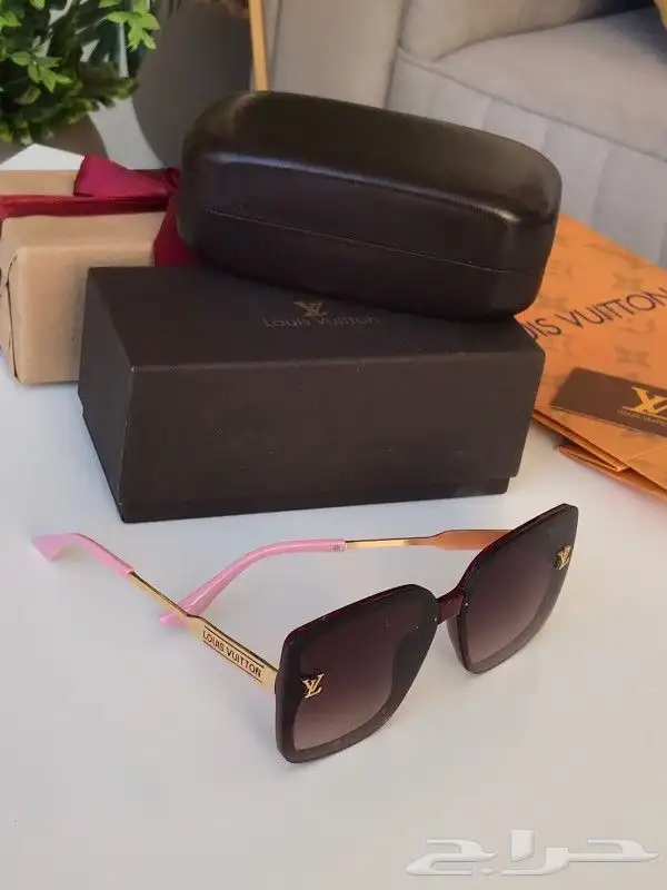 هداياء شوزات نسائي جميع الماركات 46