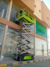 معدات للإيجار. سيزر لفت ومان لفت وكرينات . 5
