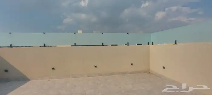 زجاج سكريت خميس مشيط وابهاء 1