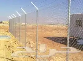 نقوم بتركيب الشبوك المجلفنه وسياج الأمني ولامزارع بجميع انوا 7