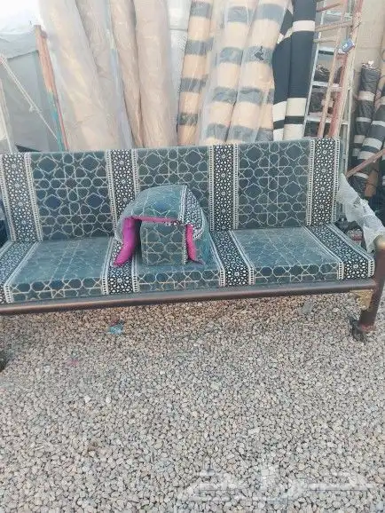 طاولات وكراسي 15