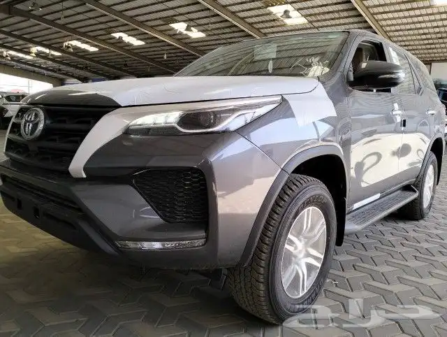 تويوتا فورشنر استاندر موديل 2023 5