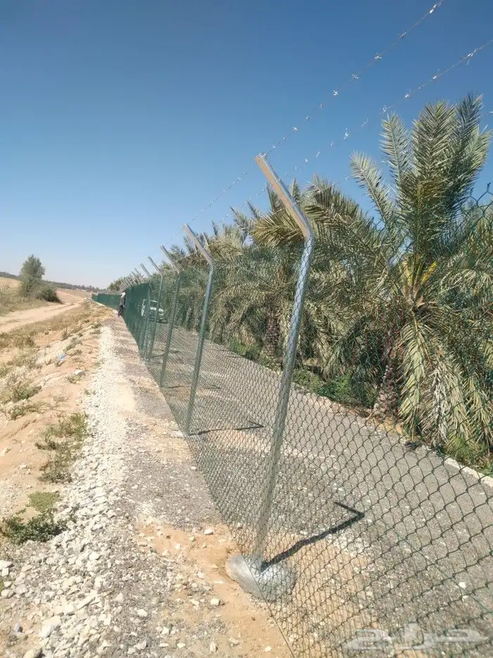 توريد وتركيب السياج المزارع والملاعب بجميع انواعها 1