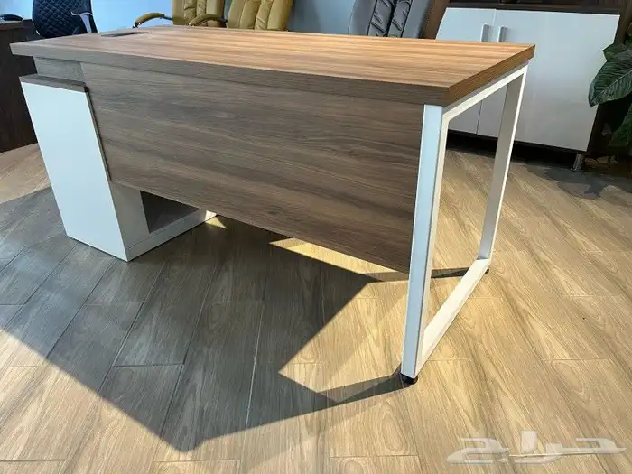 تصنيع مكتب مودرن بني وأبيض 2