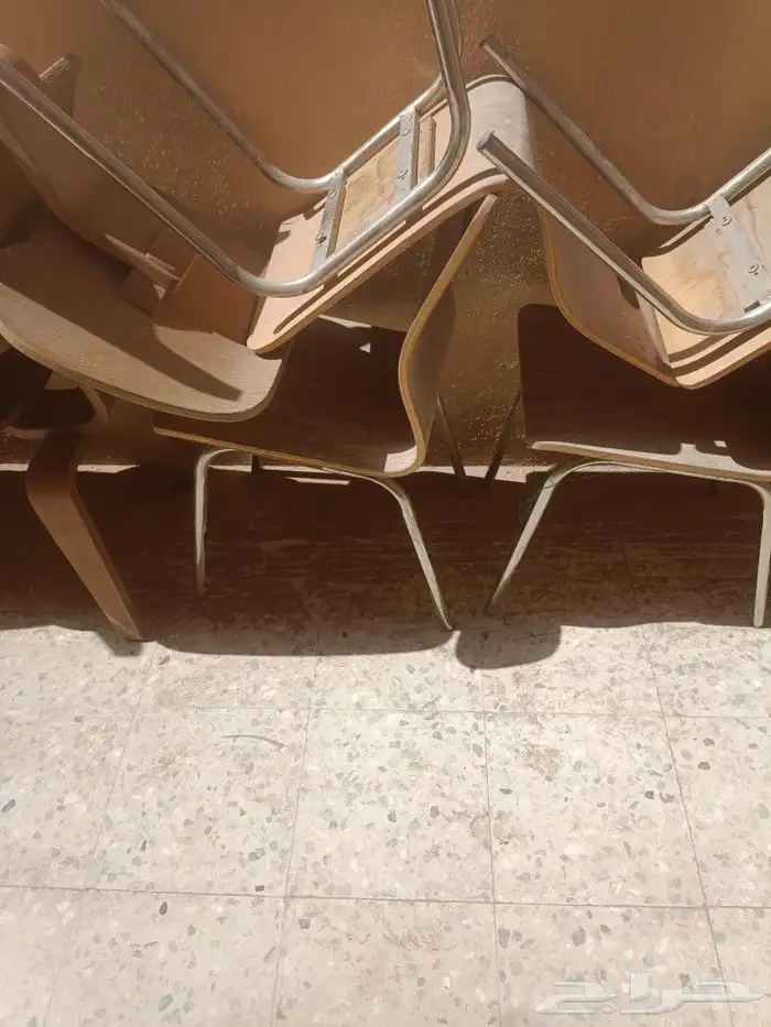 ابواب خشب وكراسي وطاولات مطعم او كوفي سرير ايكيا دورين 3