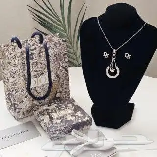 توزيعات العيد أطقم ماركات 21 9