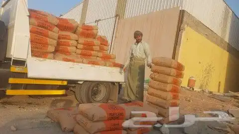 اسمنت رمل بلك بلاط بحص بلدورات جبص نقل مخلفات 6