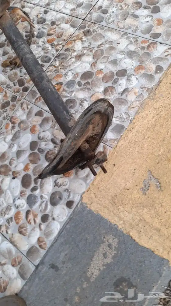 قطع هايلكس 77 او 78 طبلون مع شبك دركسون واغراض اخ 8