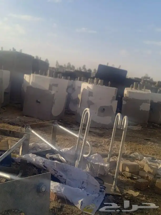يوجد لدينا حواجز خراسانيه جاهزه جميع المقاسات 0