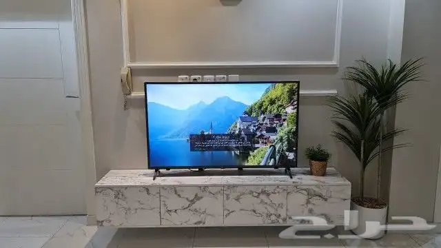 طاولات تلفزيون معلقه بتصميم أنيق وأحجام متنوعه 23