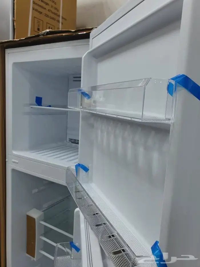 ثلاجة تبريد وتجميد بخار سرين بابين 8.9 قدم  أبيض ثلاجه وسط 4