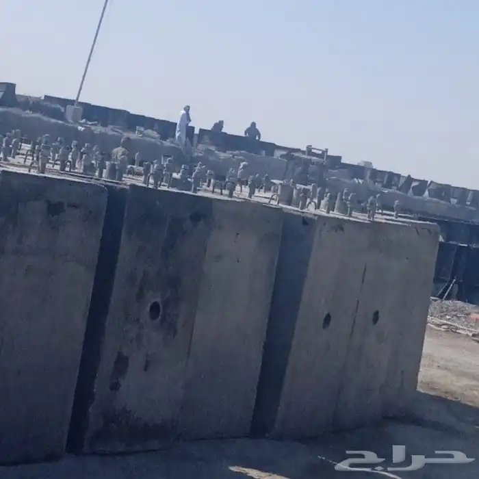 يوجد لدينا حواجز خراسانيه جاهزه جميع المقاسات 4