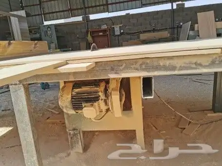 للبيع 6 معدات كبيره ورشه نجاره كامله 0