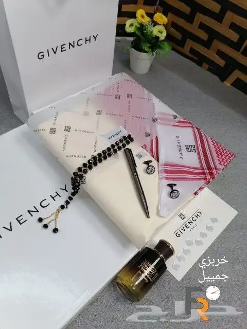 اطقم هدايا رجالي شبابي تصميم الاسم حسب الطلب 3