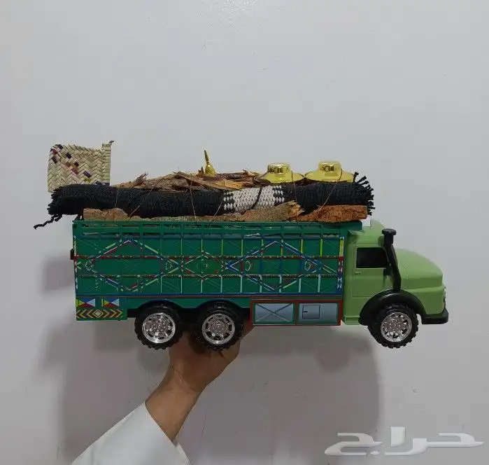 السلام عليكم يوجد لدينا جميع انواع التراثيات والنحاسيات 1