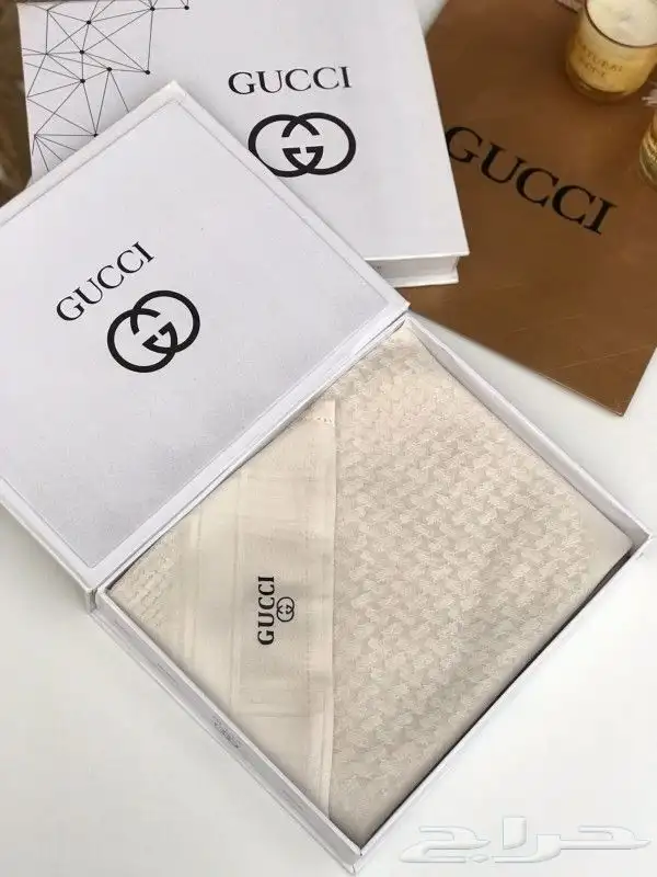 هداياء شماغات درجه اولى طبق الأصل 30