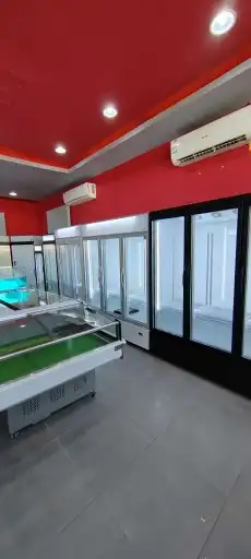 ثلاجات استيل قائمة وتحت الطاولة وثلاجات عرض وجميع الأنواع 1