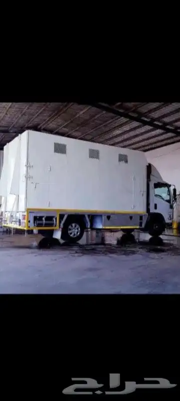 عربة خيل مجهزة لنقل الخيل لي جميع أنحاء المملكة 3