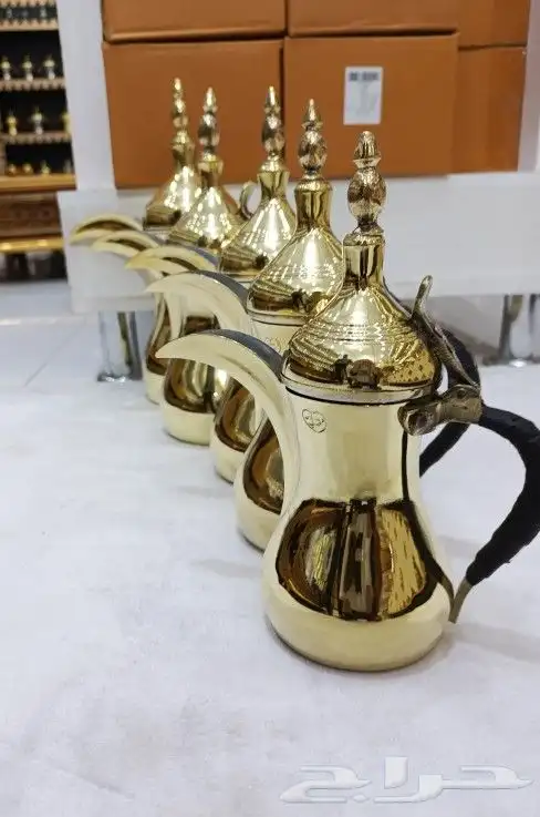 دلال رسلان نحاس مع دلال بغدادي حب الرمان مع صناديق 1