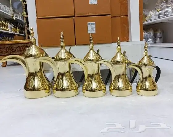 دلال رسلان نحاس مع دلال بغدادي حب الرمان مع صناديق 0
