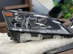 شمعات لكزس gs موديل 2013 الين 2015 اصلي وكاله 2