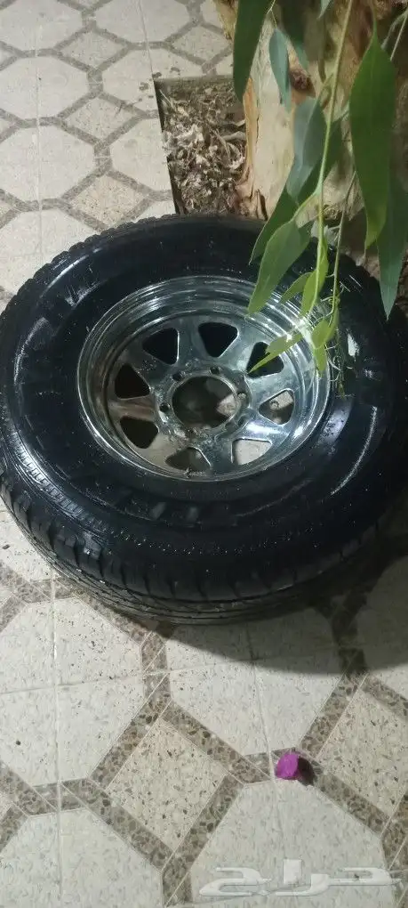 جنط جيب نيسان مقاس 15على اشرط لا رجه ولا غيره 3