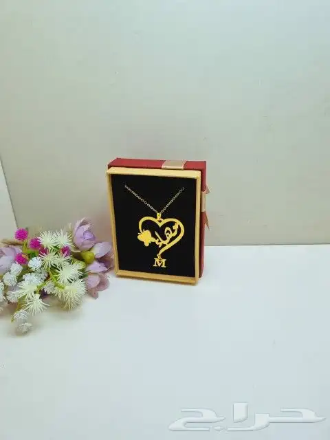 سلسل نسائي مع وره بلاسم مطلي ذهب 1