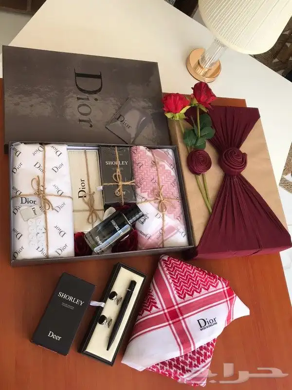 هدايا العيد رجالي اطقم هدايا ماركات 39