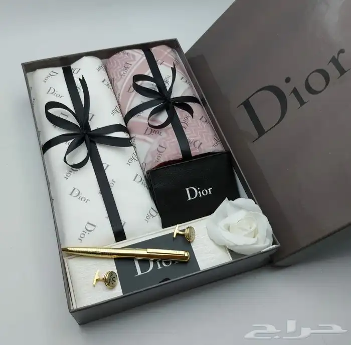 هدايا العيد رجالي اطقم هدايا ماركات 27