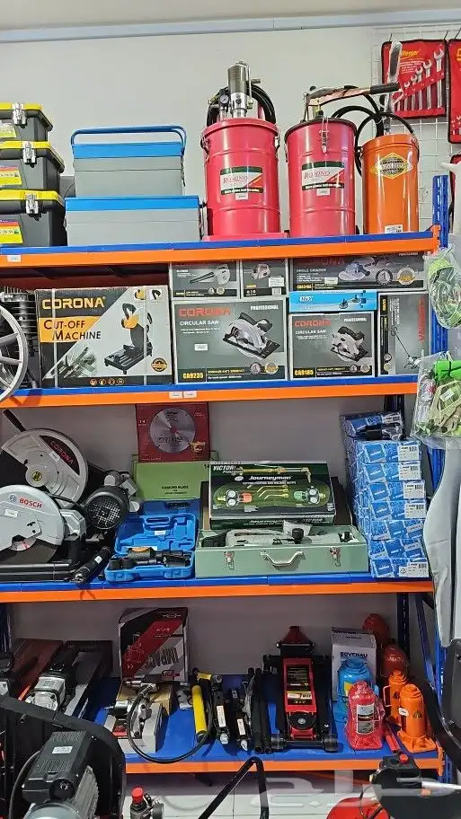 عدد ومعدات و تجهيزات ورش صناعيه مفاتيح وسكاريب 0