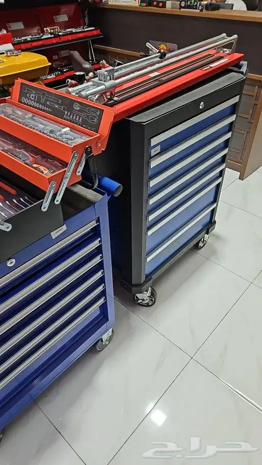 عدد ومعدات و تجهيزات ورش صناعيه مفاتيح وسكاريب 8